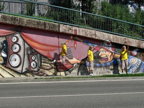 graffiti graffiti wall brno