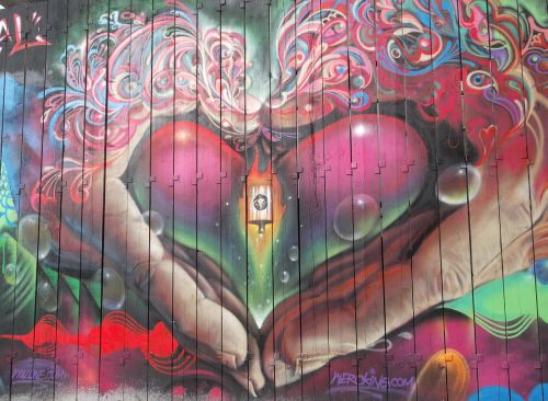 graffiti street art heart