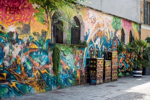 graffiti milan via santa croce
