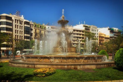 granada fountain spain