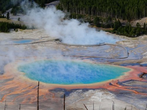 grand prismatic spring yellowstone national park west usa