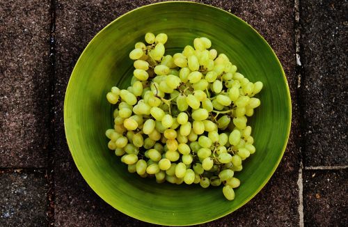 grapes plate fruit