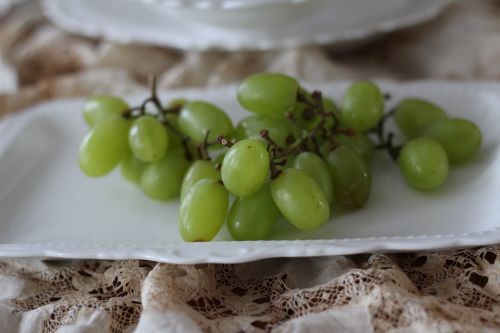 grapes fruit green