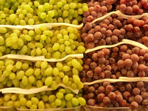grapes fruit market
