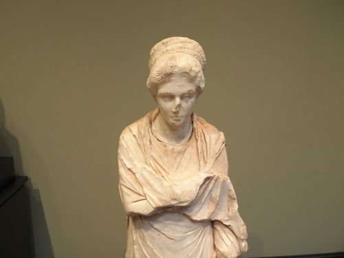 greek sculpture statue