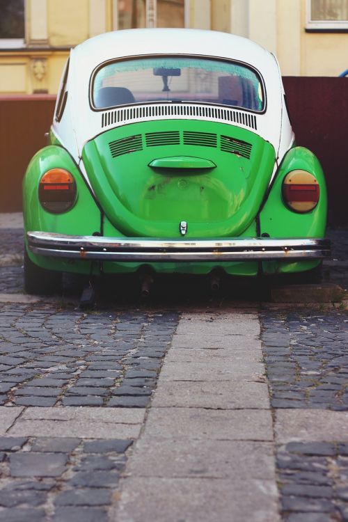 green car vw