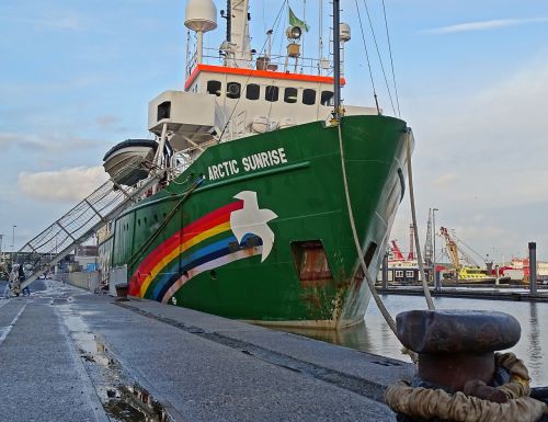greenpeace boat arctic sunrise