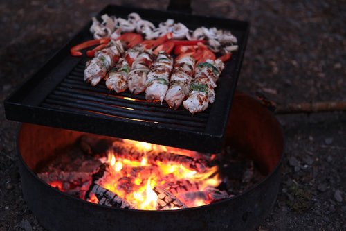 grilling  fire  eat