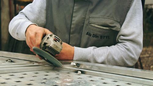 grinder tools worker