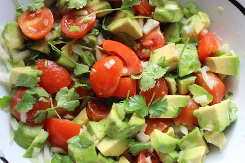 guacamole  raw food  a healthy diet