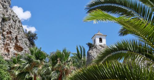 guadalest alicante mountain