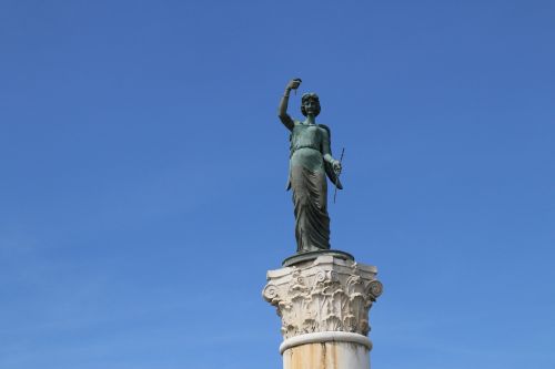 guangxi beihai square statue art building