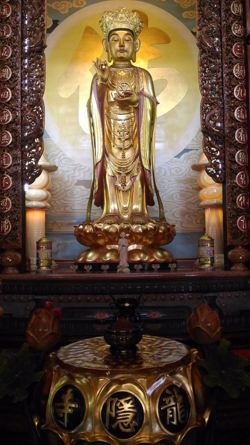 guanyin the bodhisattva buddhism