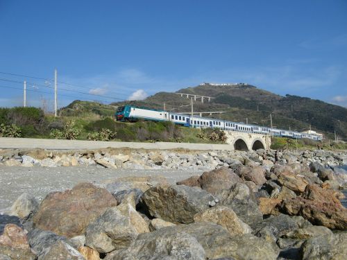 guardia piemontese calabria train