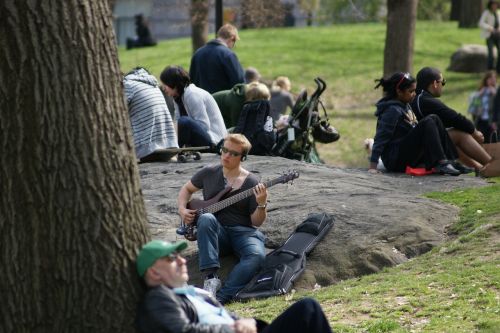 guitar central park man