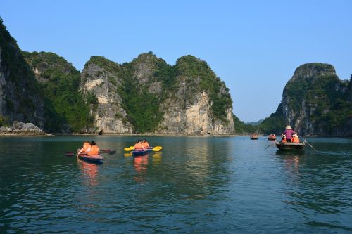 ha long bay vietnam travel