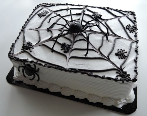 halloween cake spiders web