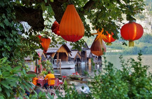 hallstatt  restaurant  lanterns