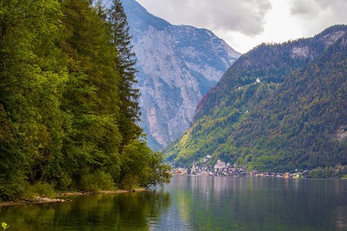 hallstatt  hallstätter lake  austria