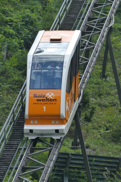 hallstatt  salzkammergut  cableway