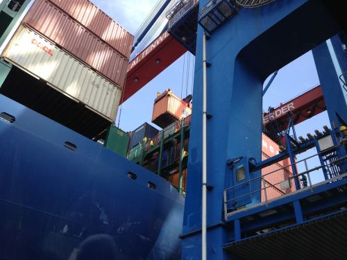 hamburg port container loading