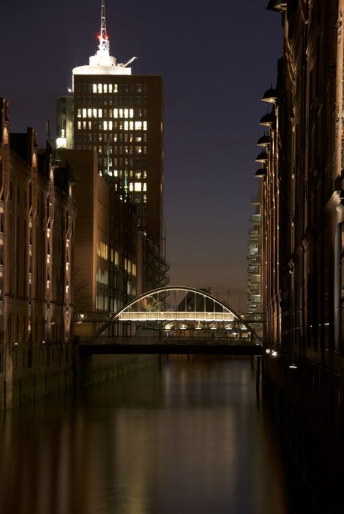 hamburg bridge river