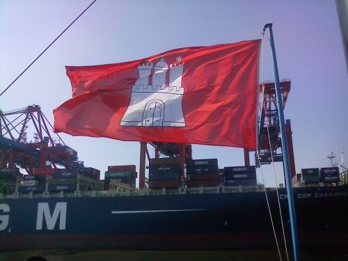 hamburg flag boat trip