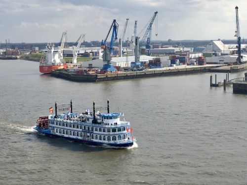 hamburg port elbe