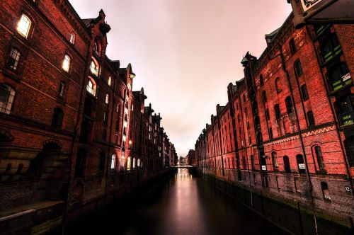 hamburg canal passage