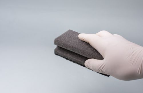 hand clean sponge