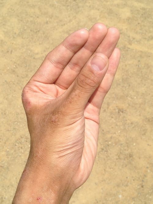 hand nail sand