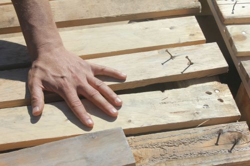 hand wood fingers