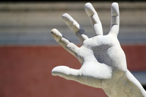 hand statue rome