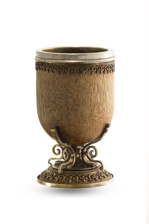 handicraft  cup  vertically