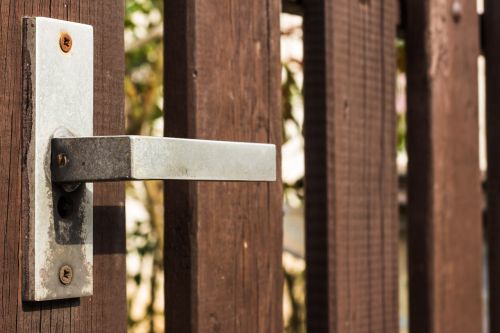 handle gate wood