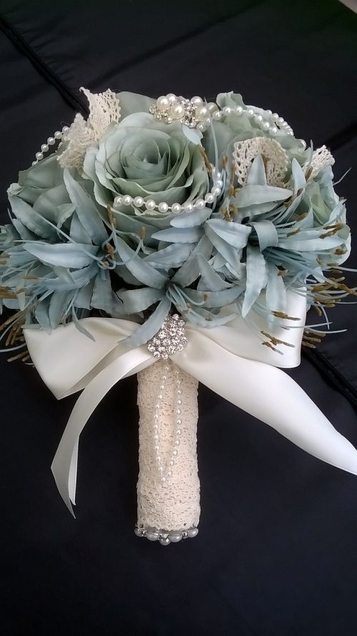 handmade bouquet bridal flowers jewelled bouquet