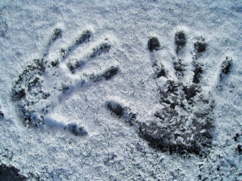 handprint in snow handprint snow white