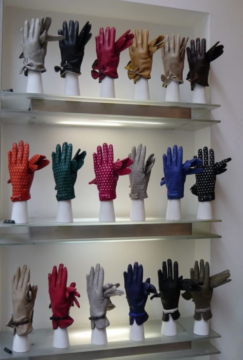 hands gloves shop