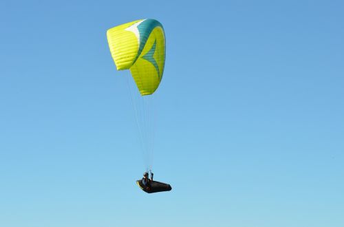 hang glider paragliding adventure bums
