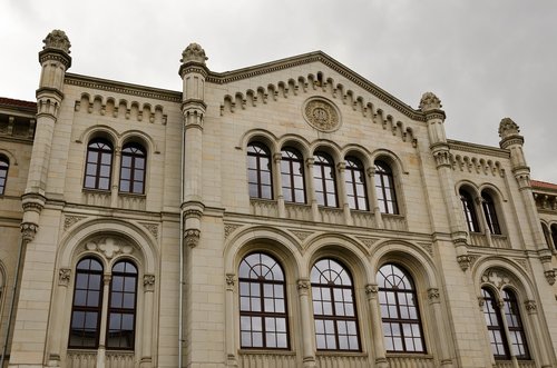 hanover  facade  window