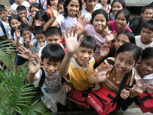 happy fillipinske children children welcome beckoning kids