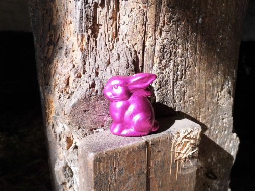 hare pink figure