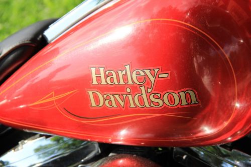 harley-davidson engine red