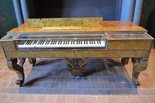 harpsichord music keyboard