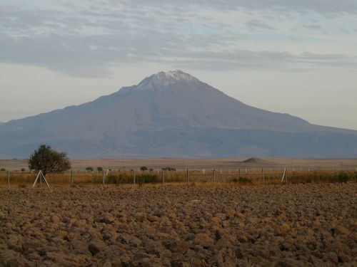 hasan dağı volcano mountain