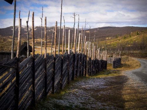 hash fence the nature of the