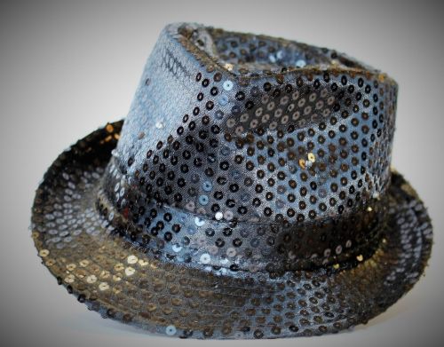 hat sequins black and white