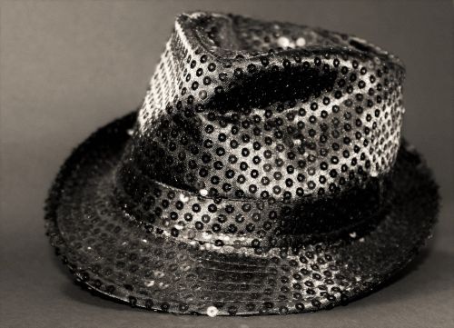 hat sequins black and white