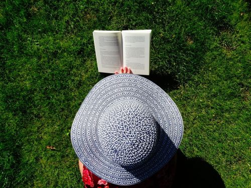 hat garden read