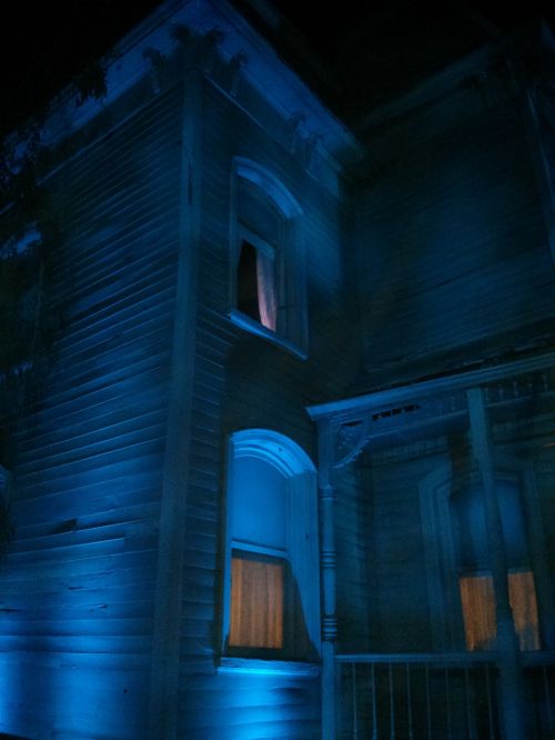 haunted house scary